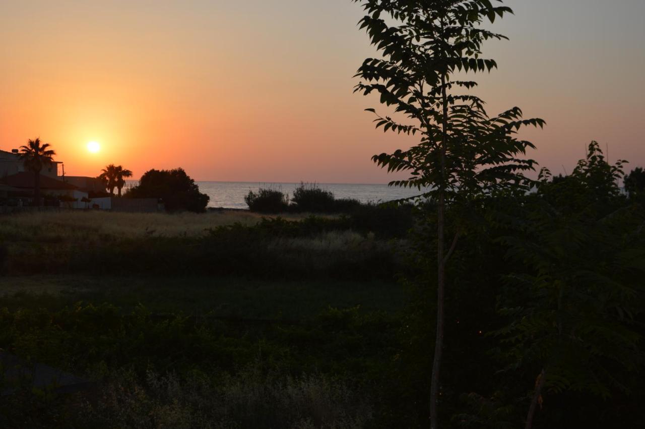 Sea Melody Apartments Sztavroménosz Kültér fotó